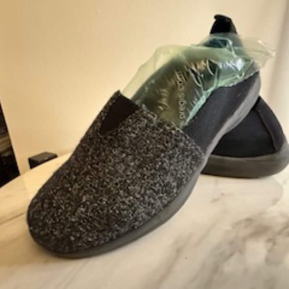 Easy Spirit Flats